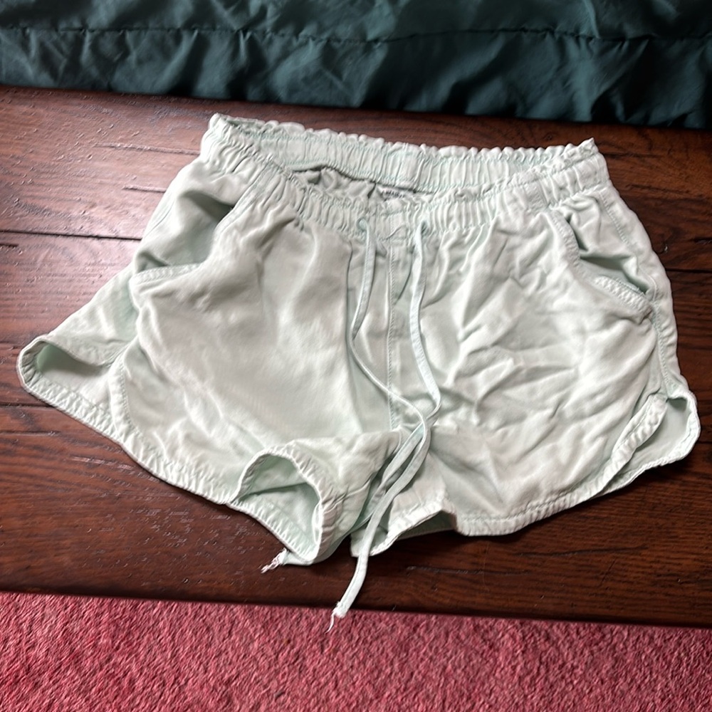 American eagle high rise mint tie waist shorts small